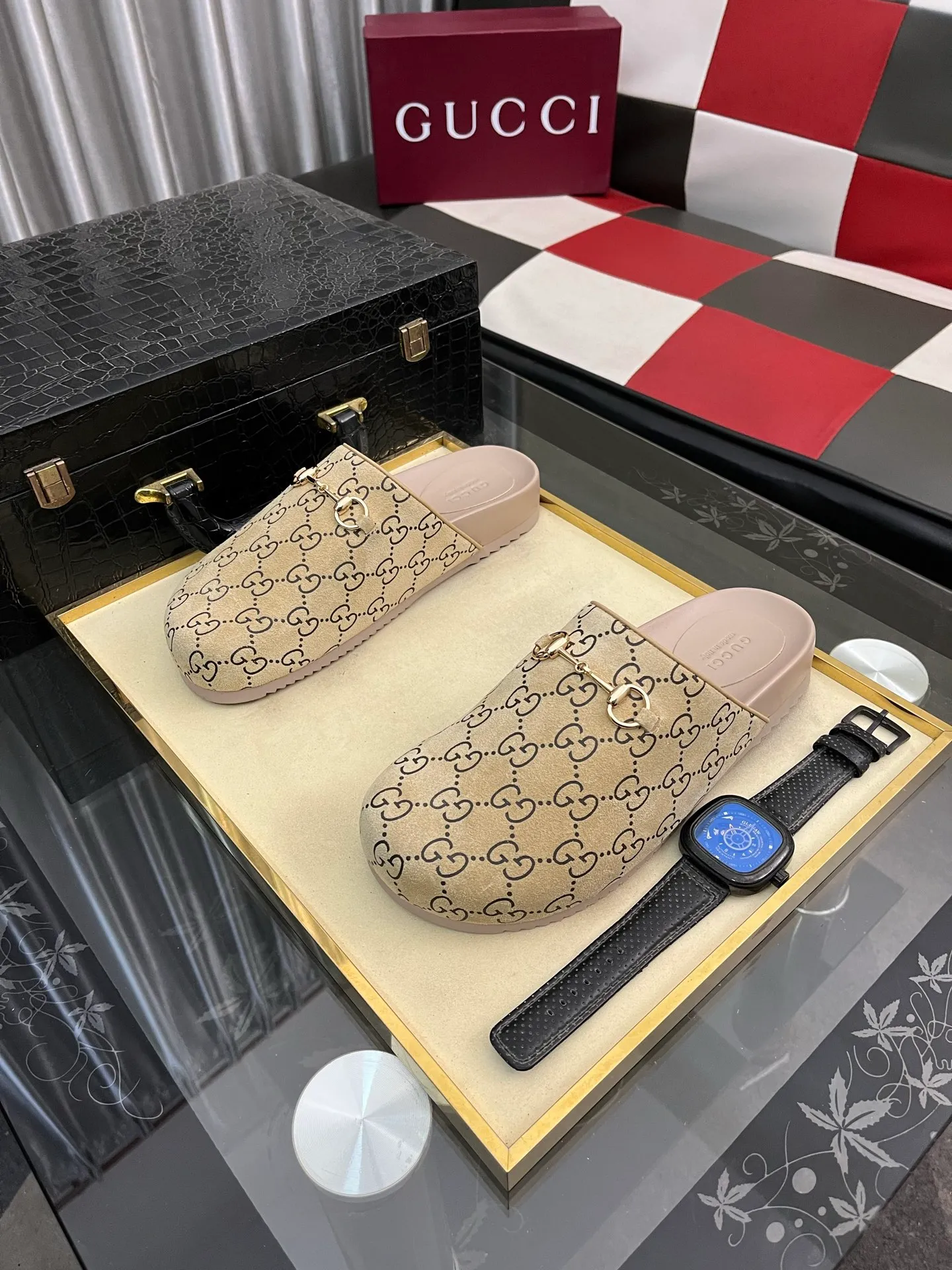 Ex-factory price: 420⌚️⌚️[Gucci] 2025 new season half-slip men's shoes, made of Italian imported first-layer frosted cowhide➕sheepskin lining, original hardware buckle, original combination wear-resistant outsole, real shot 🎬 Very comfortable on the feet, size 38-44